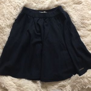 NAVY XS ABERCROMBIE SKATER SKIRT